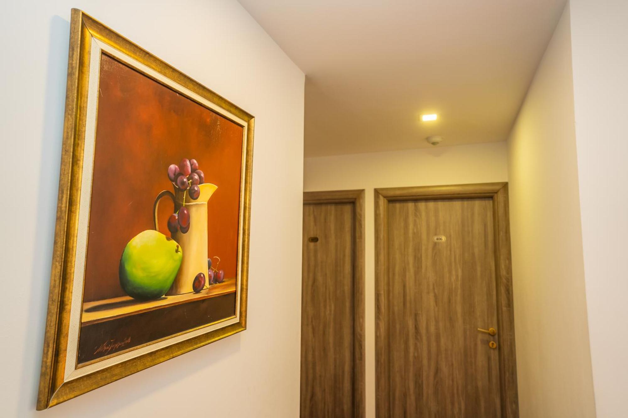 โรงแรมเลียด บูคาเรสต์ ภายนอก รูปภาพ
